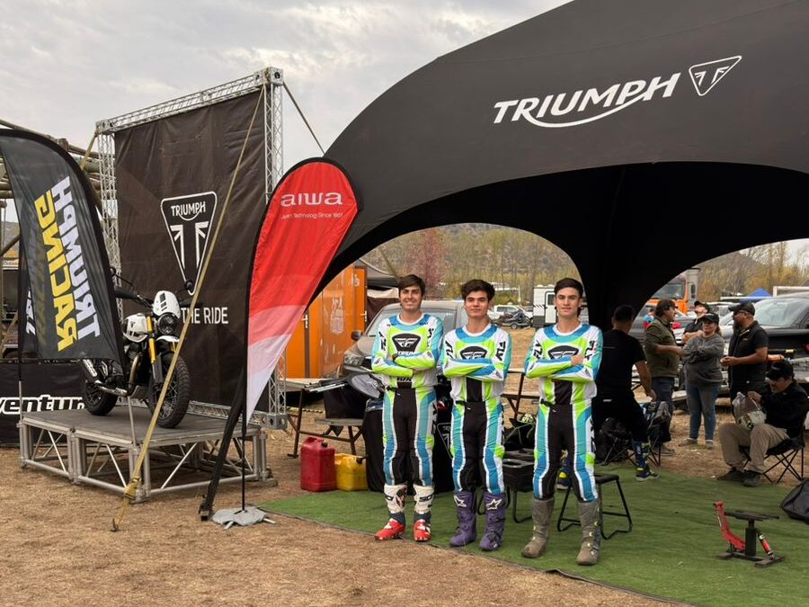 "Coto" Döllenz, Lucas Mardones y Martín Fernández. Equipo Triumph 